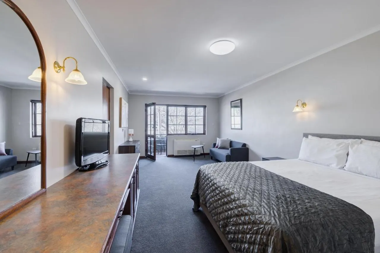 **** Hotel Adelaide Inn Australia