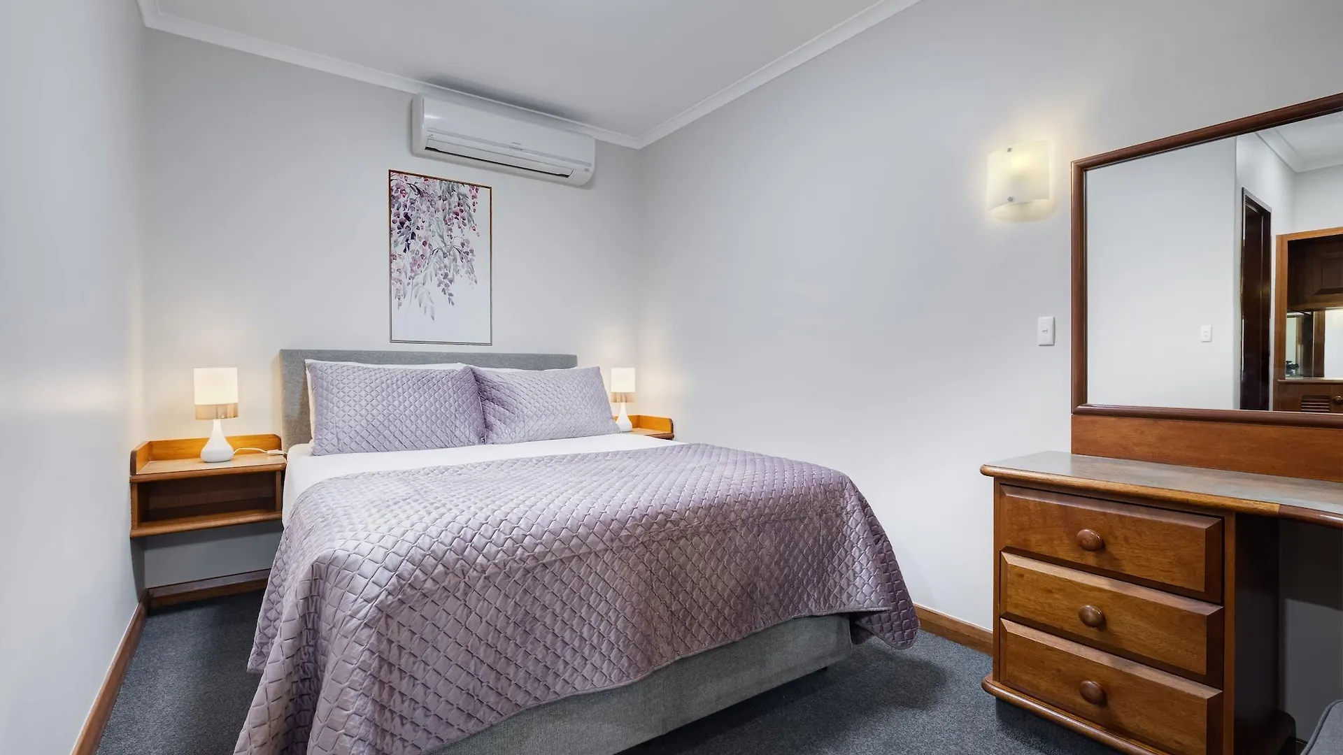 **** Hotel Adelaide Inn Australia