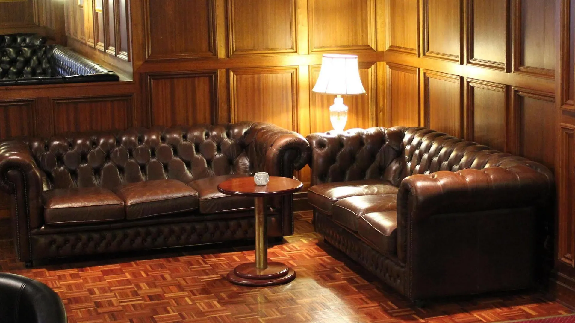 Hotel Adelaide Inn