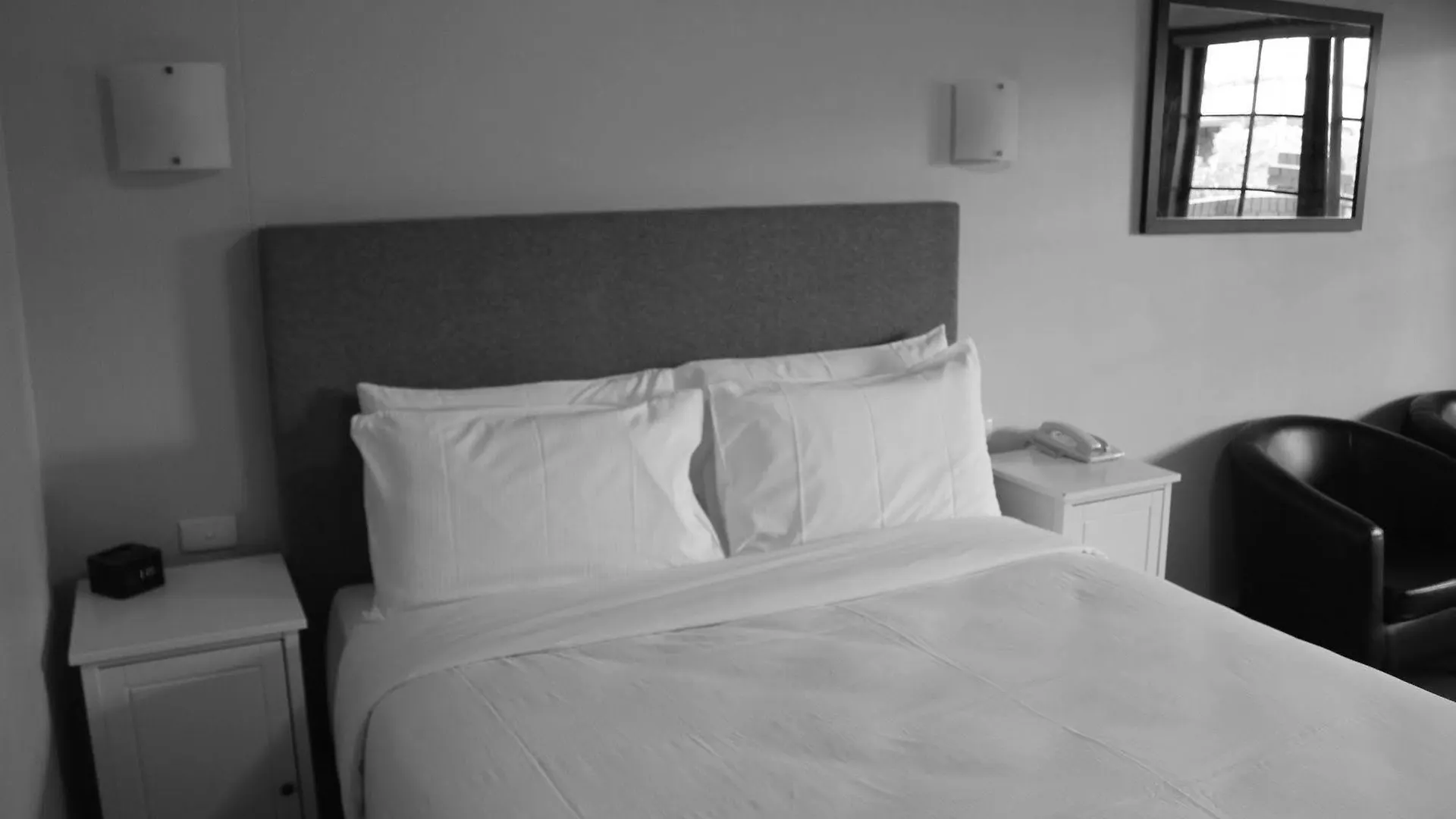 Adelaide Inn Hotel