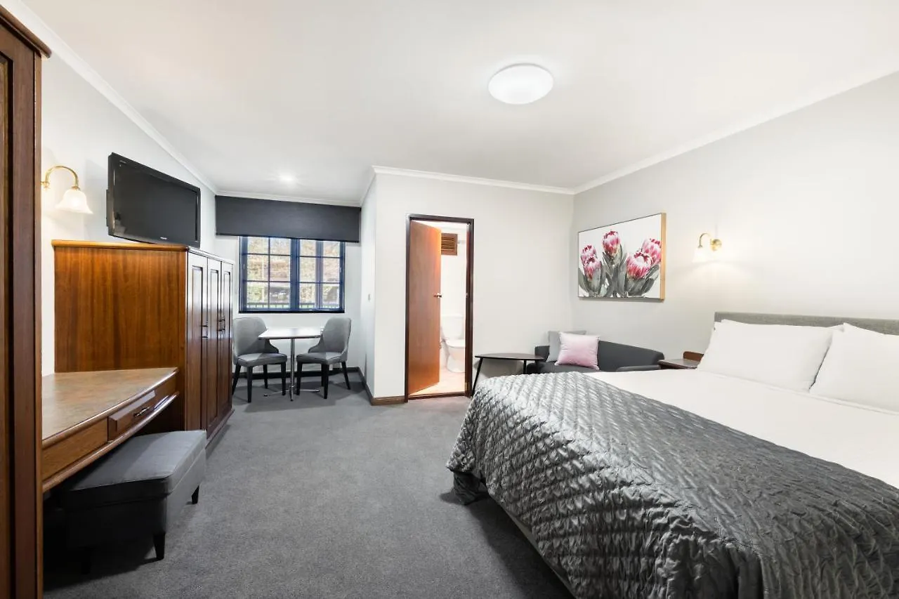 Hotel Adelaide Inn