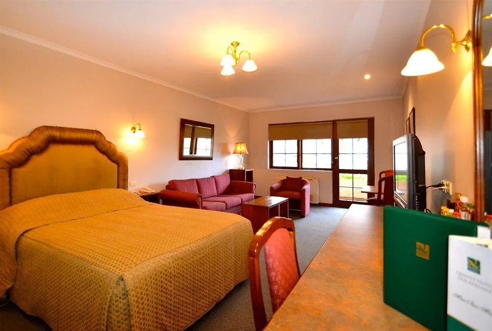 Adelaide Inn
